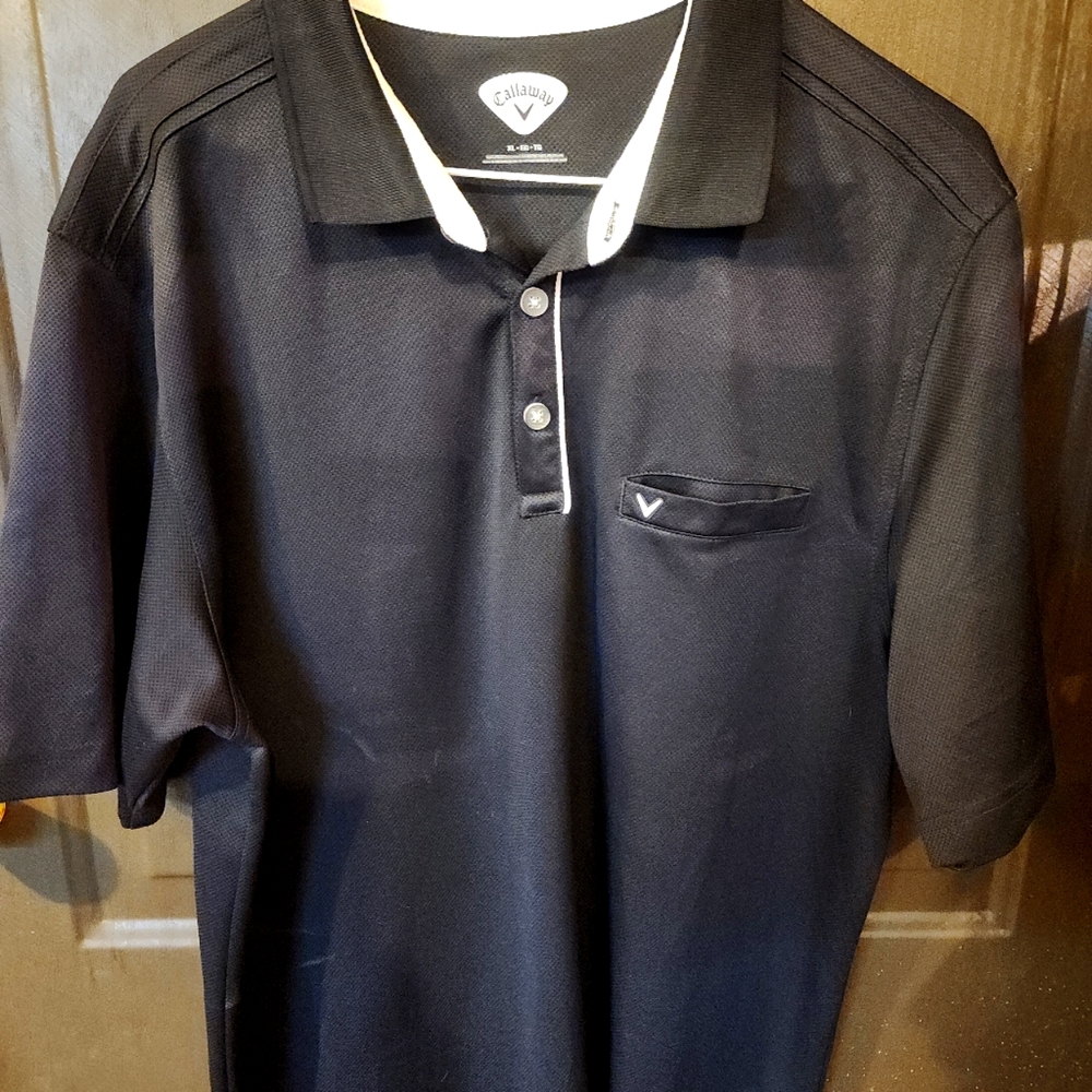 Callaway 1/2 button up. XL